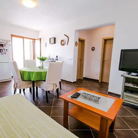 Toni Appartamento Vinišće